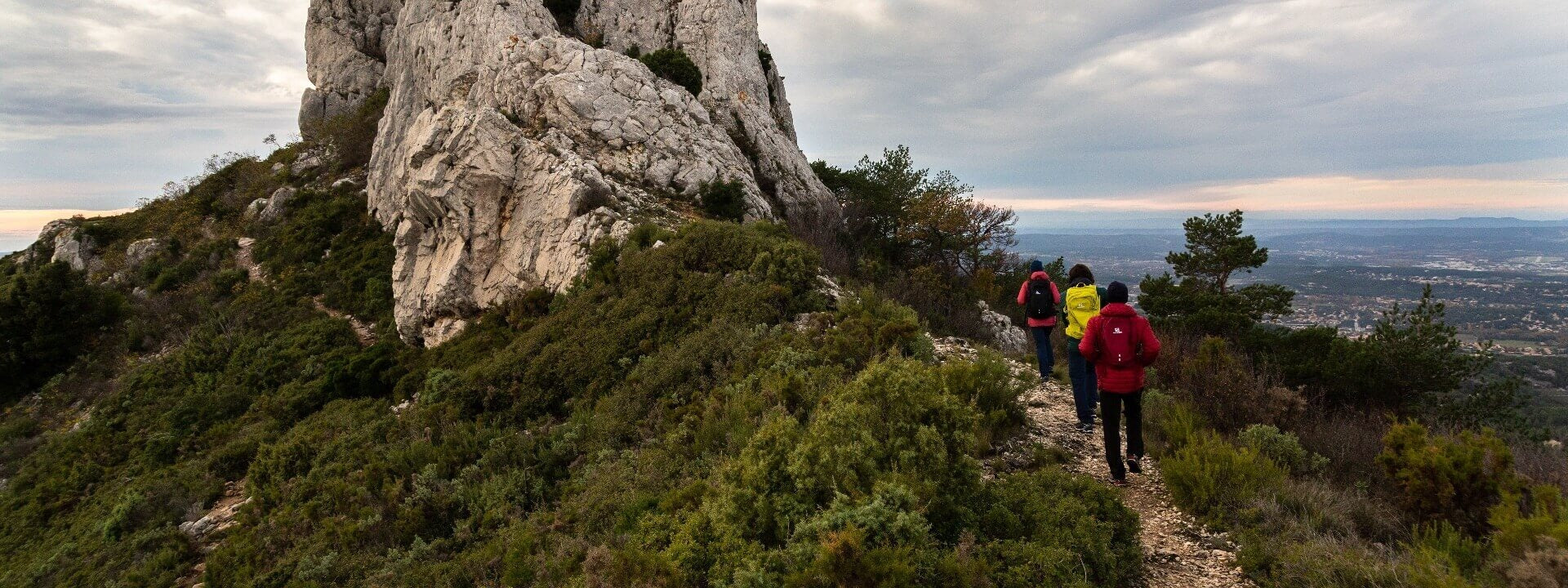 What are the benefits of Hiking? 5 great reasons to get started!