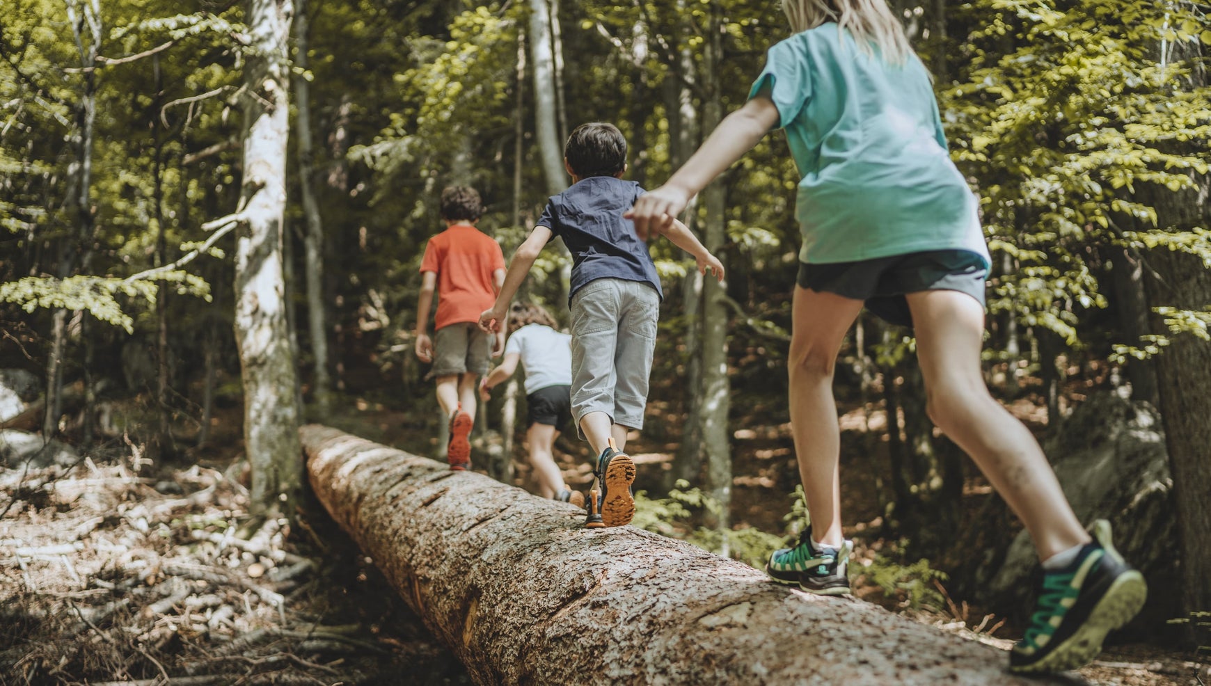 7 kid-friendly games to play on trail walks and nature hikes – Active For  Life