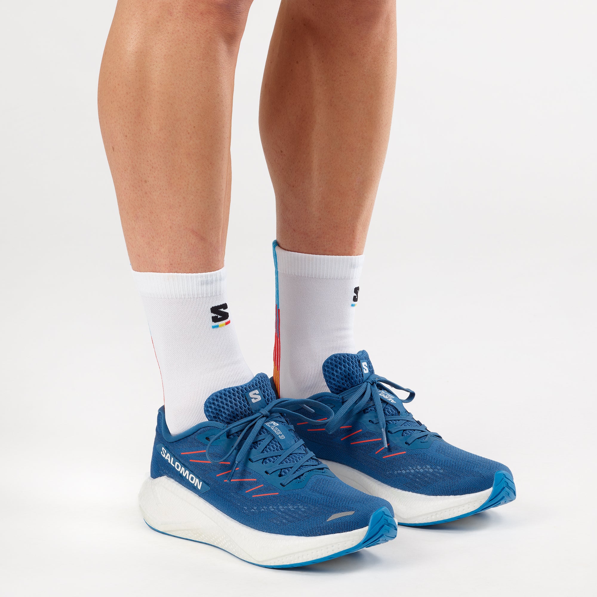 Dark Blue/White/Cherry Tomato