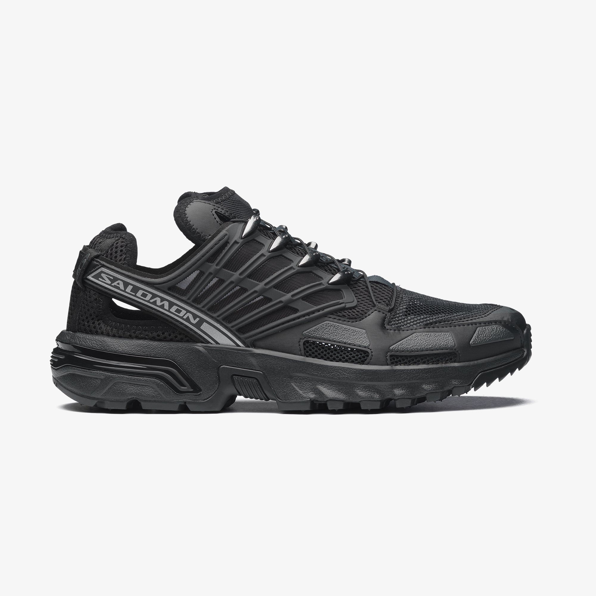 Black/Black/Black