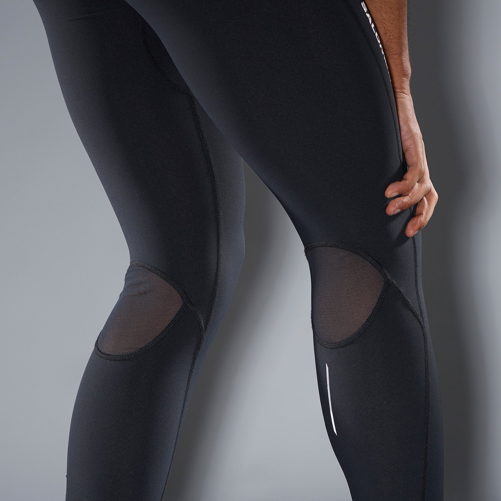 DEEP BLACK