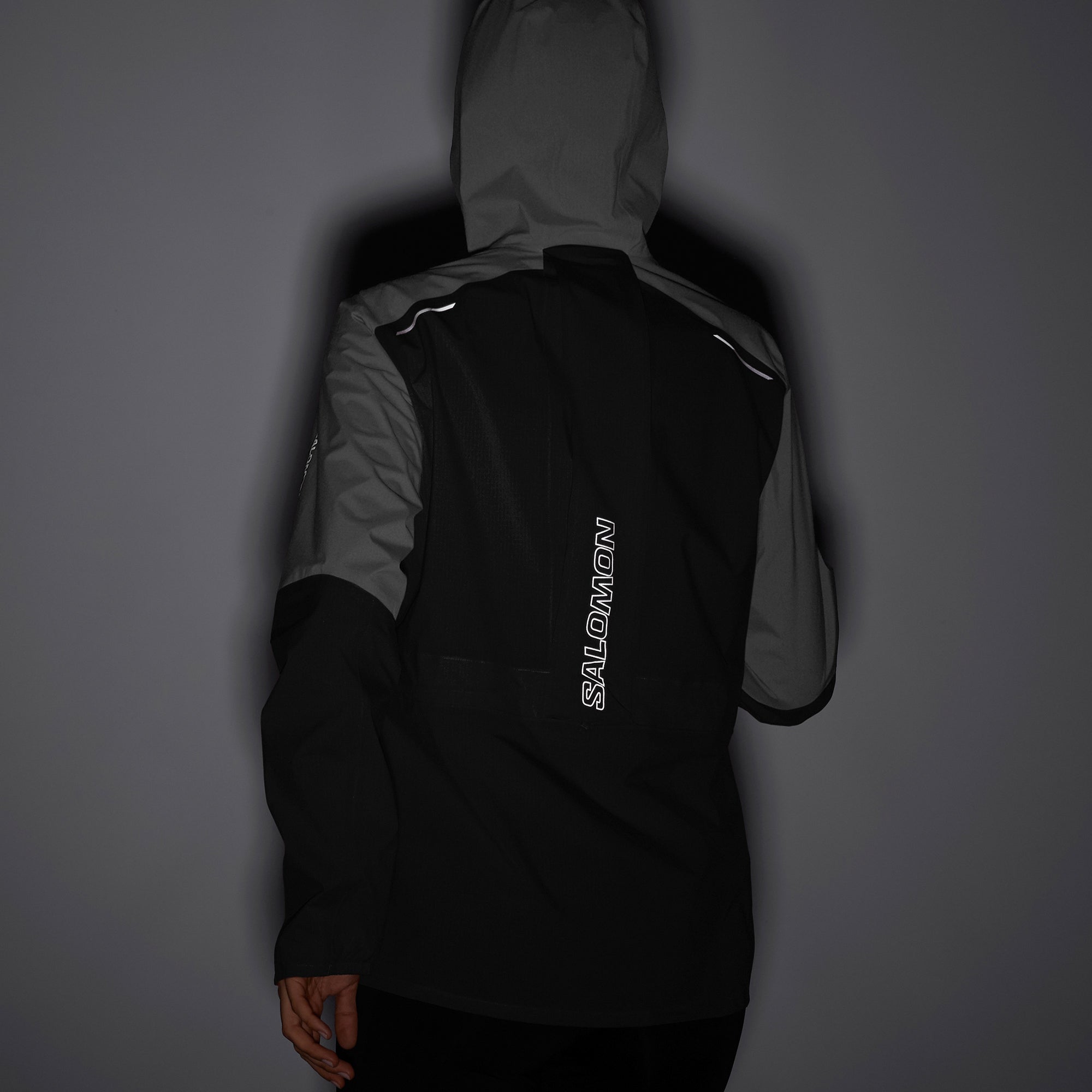 DEEP BLACK/WHITE