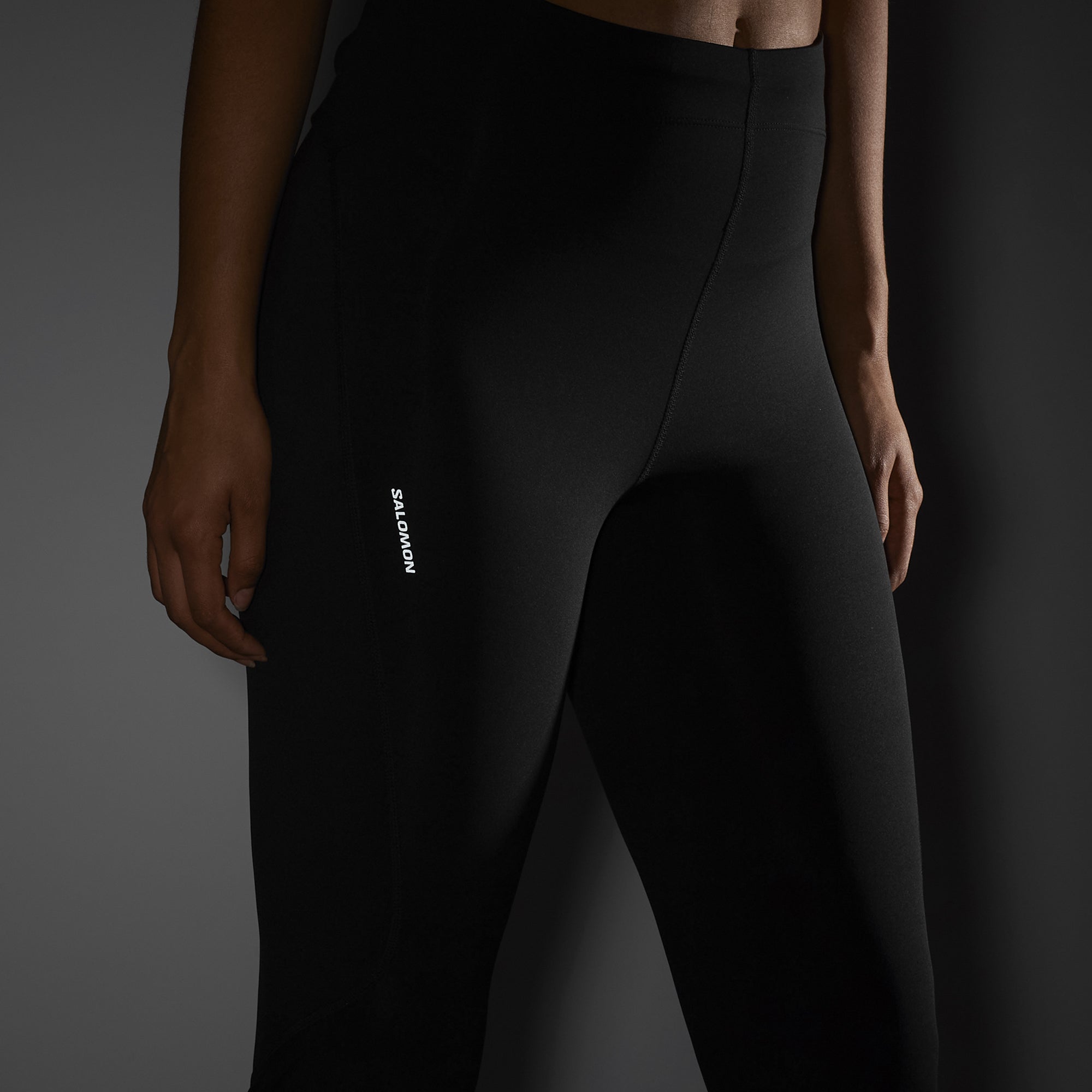 DEEP BLACK