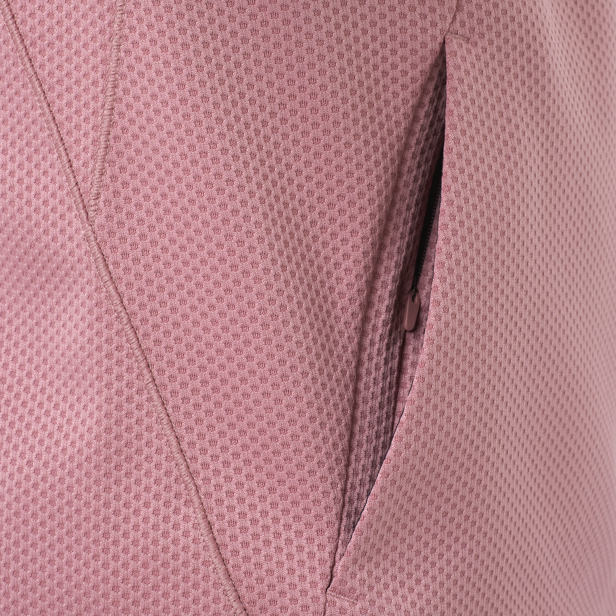 Salomon Sports Motomesh crewneck apparel in dusky orchid, featuring lightweight, breathable fabric suitable for hiking and outdoor activities.