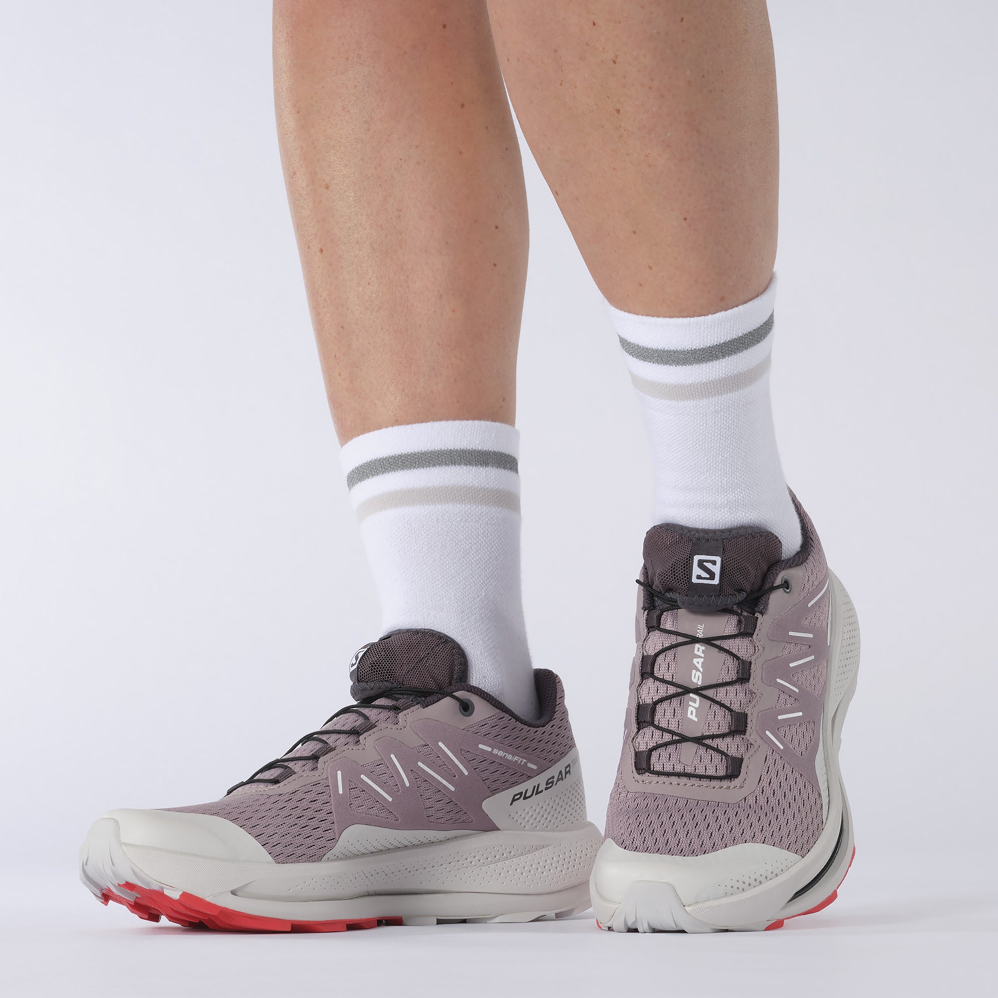 Quail/Lunar Rock/Poppy Red