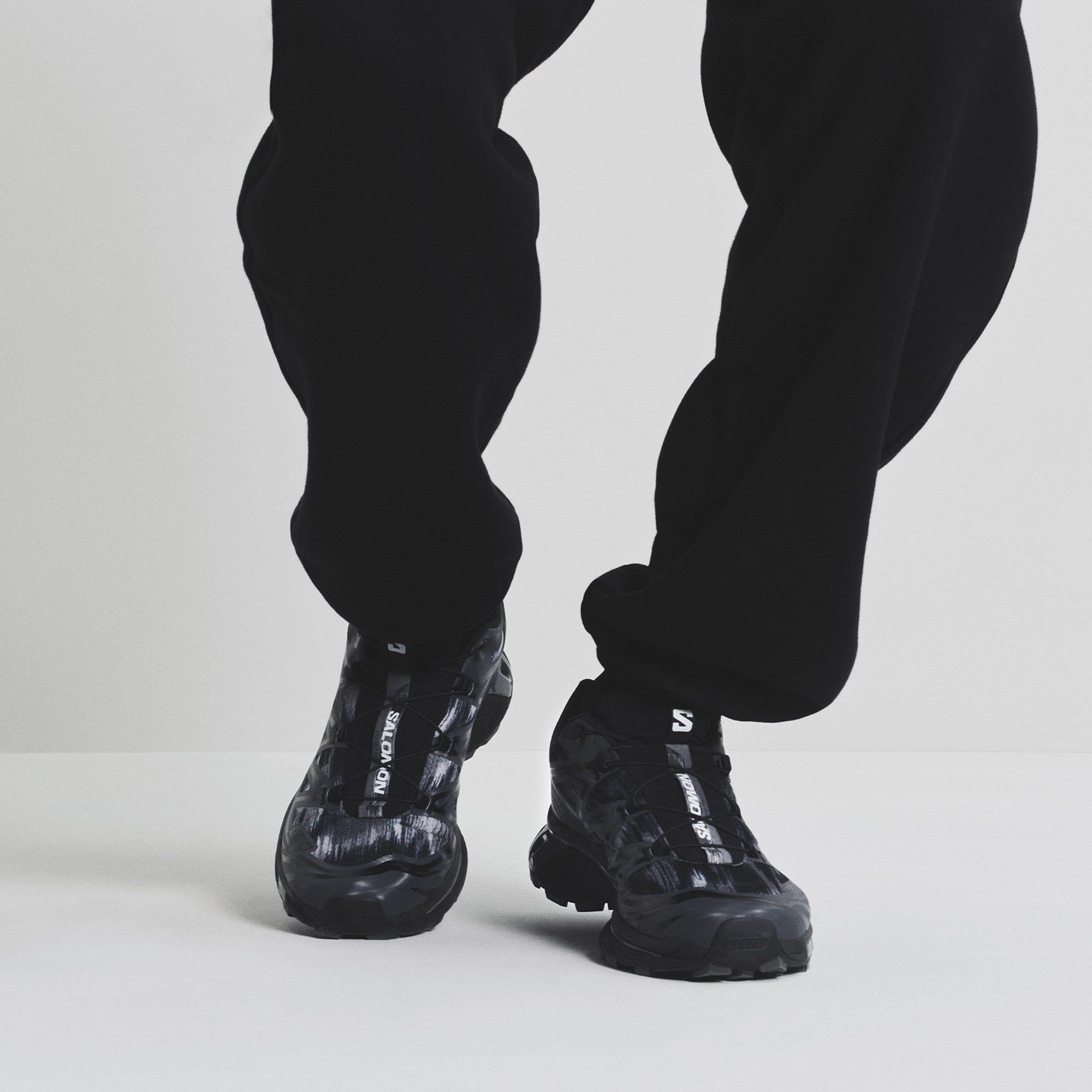 Black/Asphalt/Castlerock