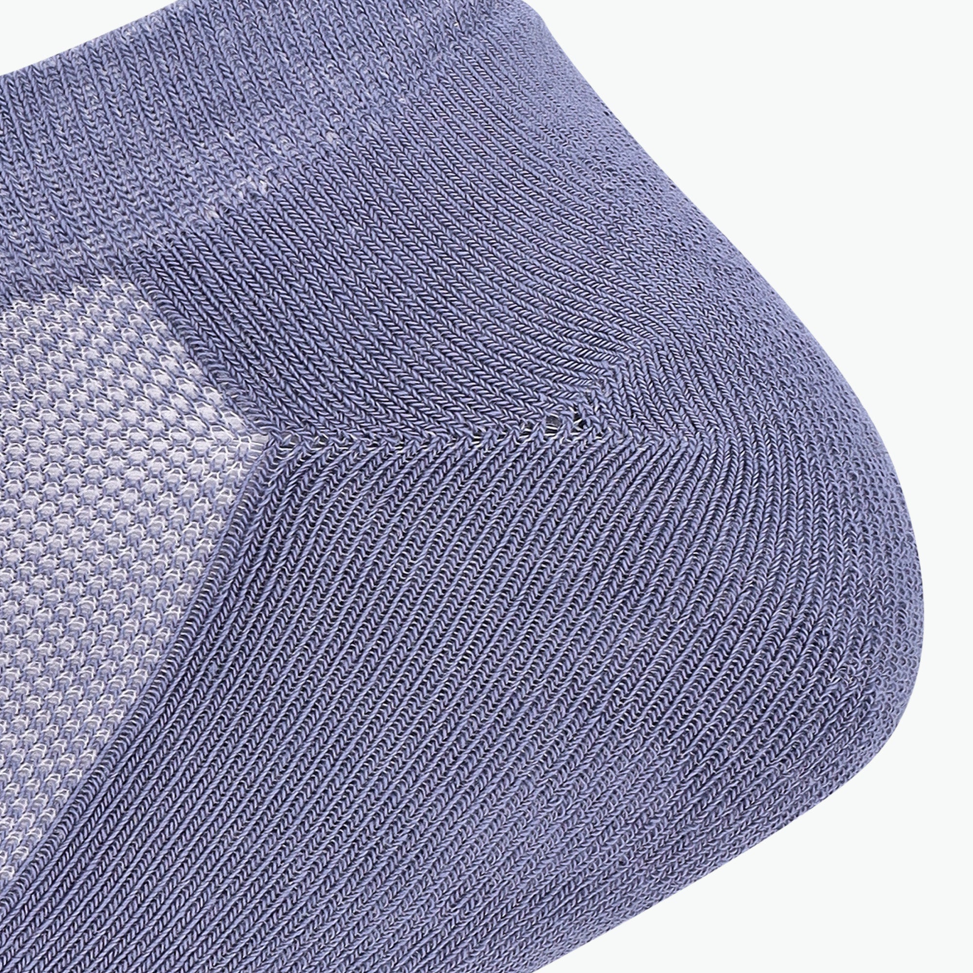 WHITE/DEEP BLACK/TRADEWINDS