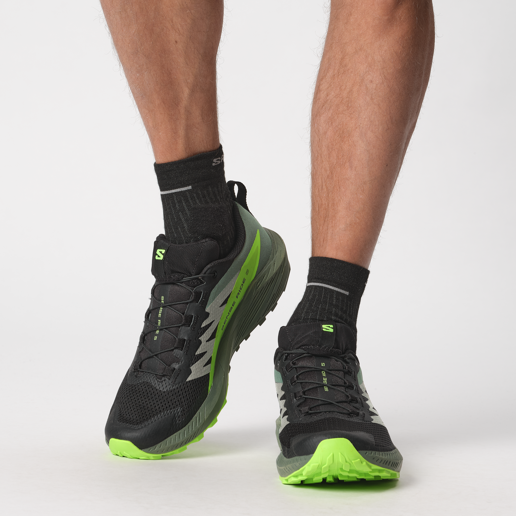 Black/Laurel Wreath/Green Gecko