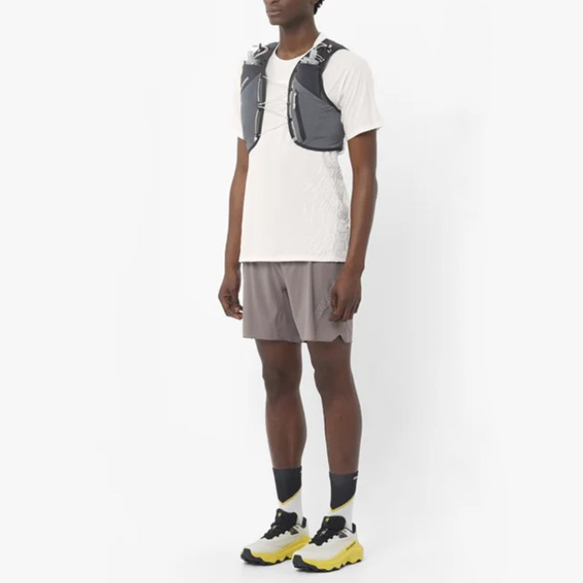 Almond Milk/Incaberry/Black